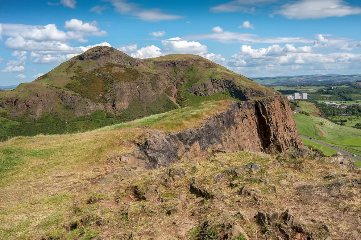 Photo of the Day: Arthur's Seat and Salisbury Crags